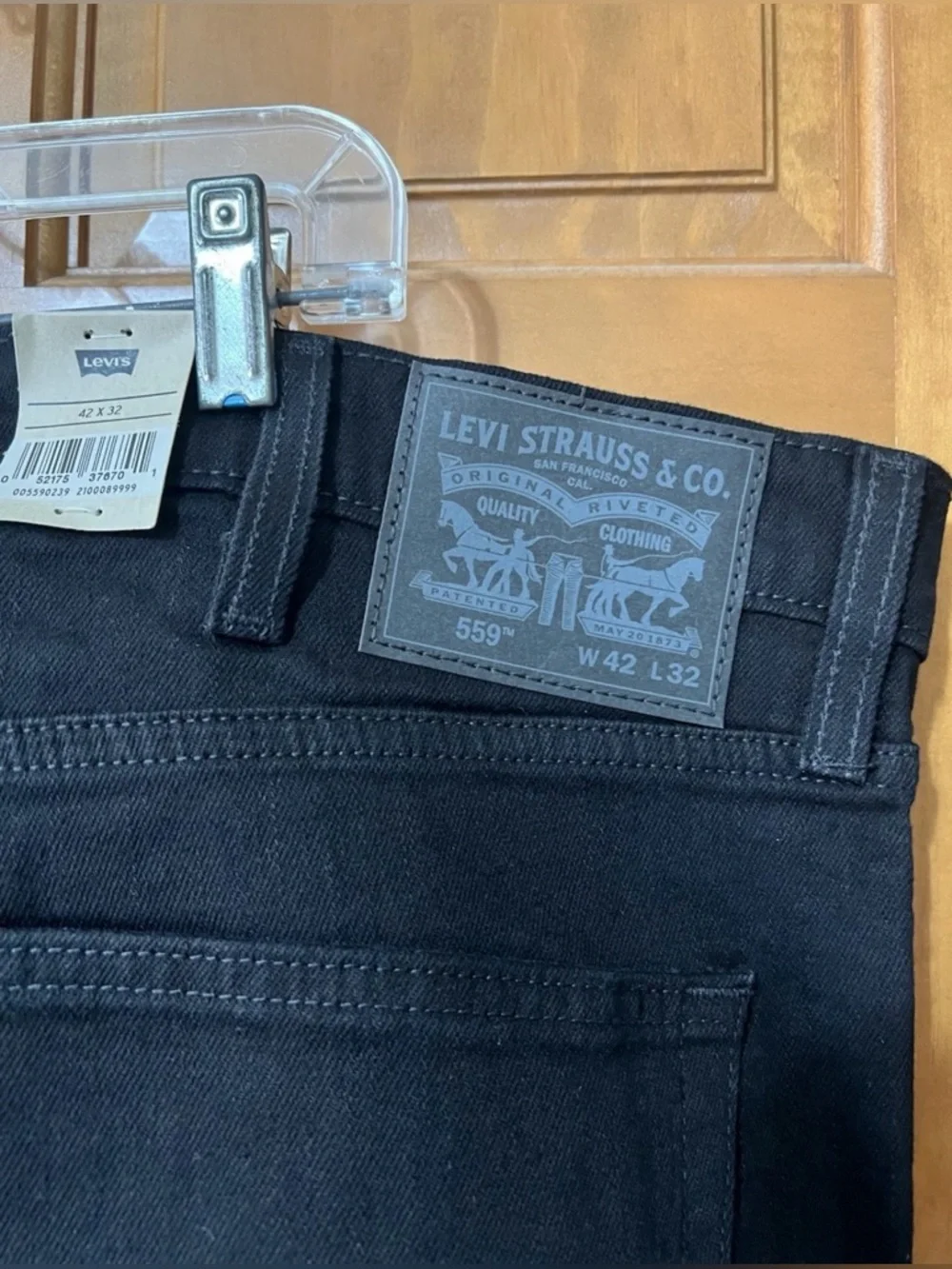 Levi's Men's Black 559 Relaxed Straight Jeans